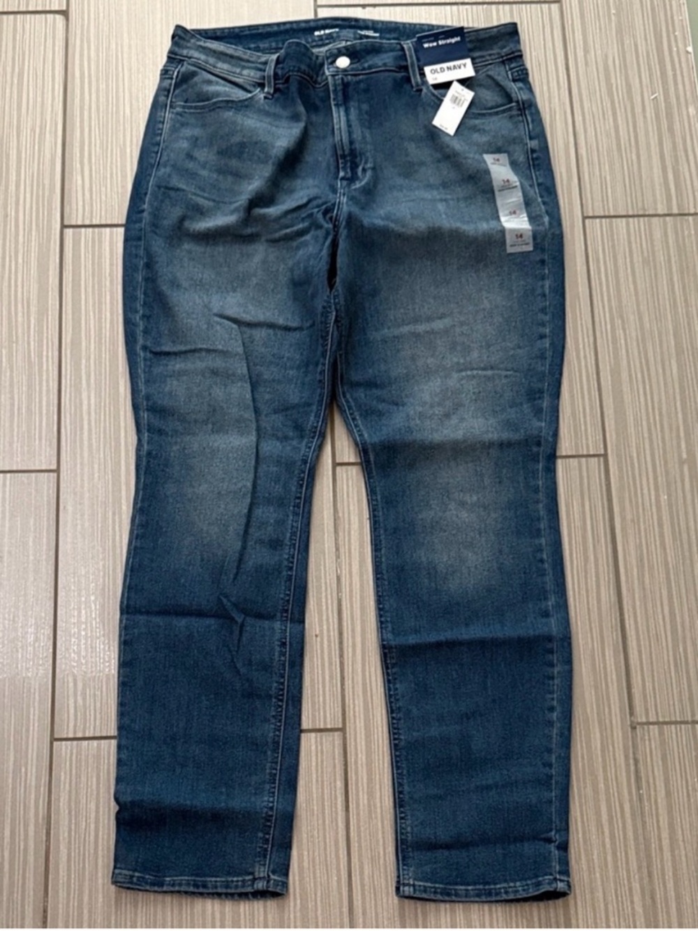 Old Navy Women's Wow Straight Straight Leg Jeans - Like New - size 14